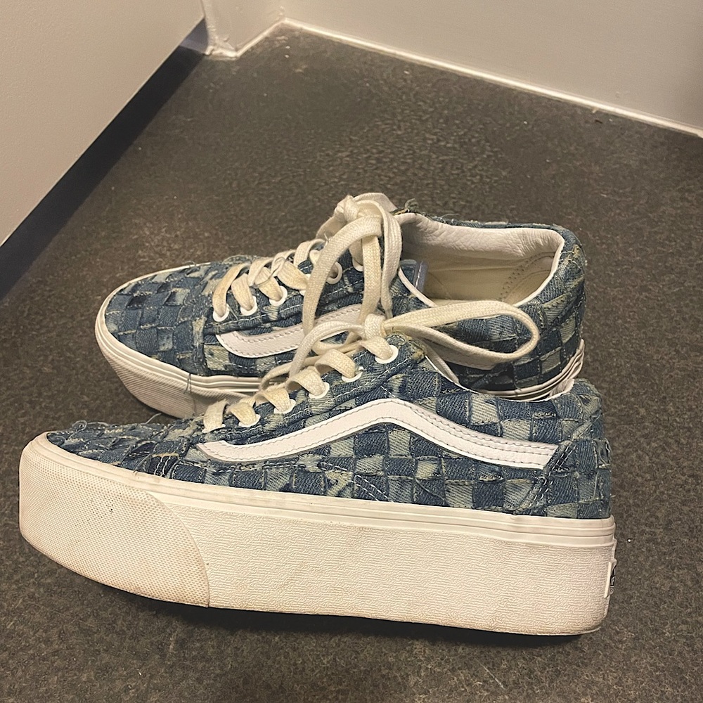 Vans Woven Old Skool Stackform
Denim Platform Sneakers SIZE 7